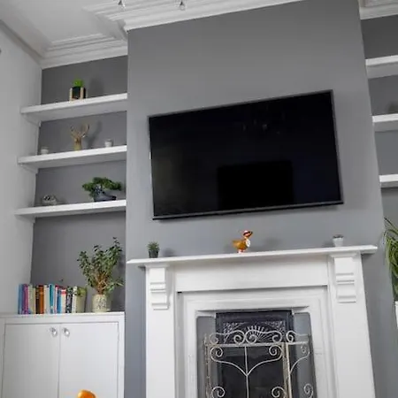 - Seafront, 6 Bedrooms, Contractors, Long شقة ريدكار